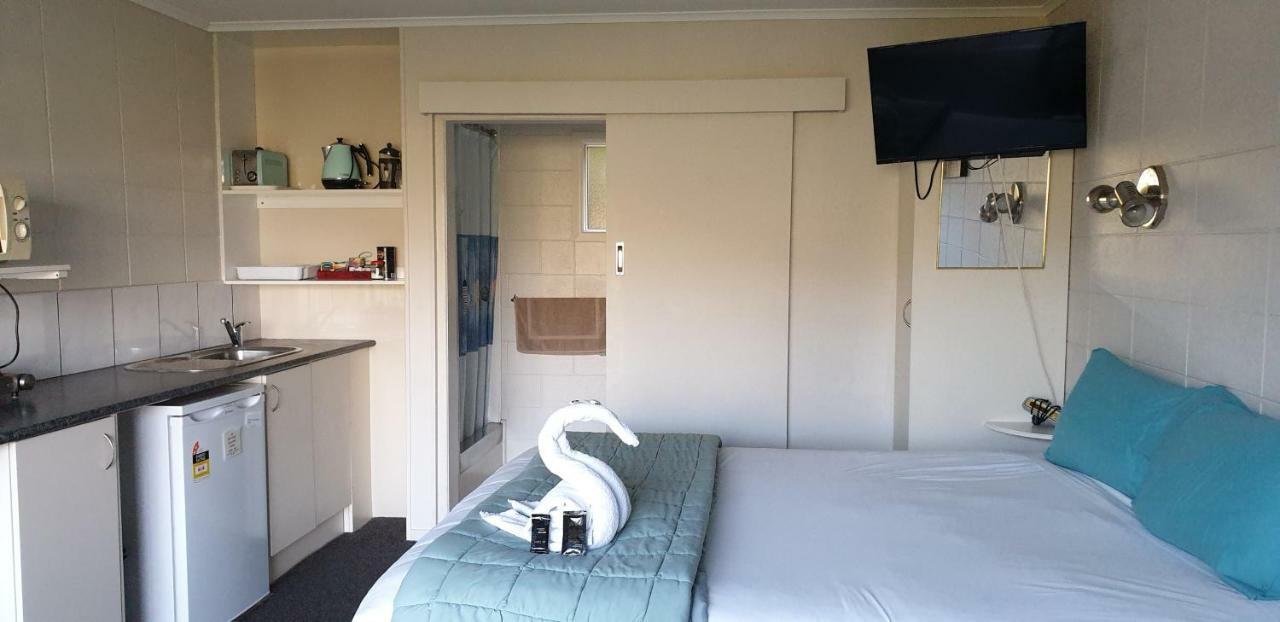 Mokau Motels エクステリア 写真